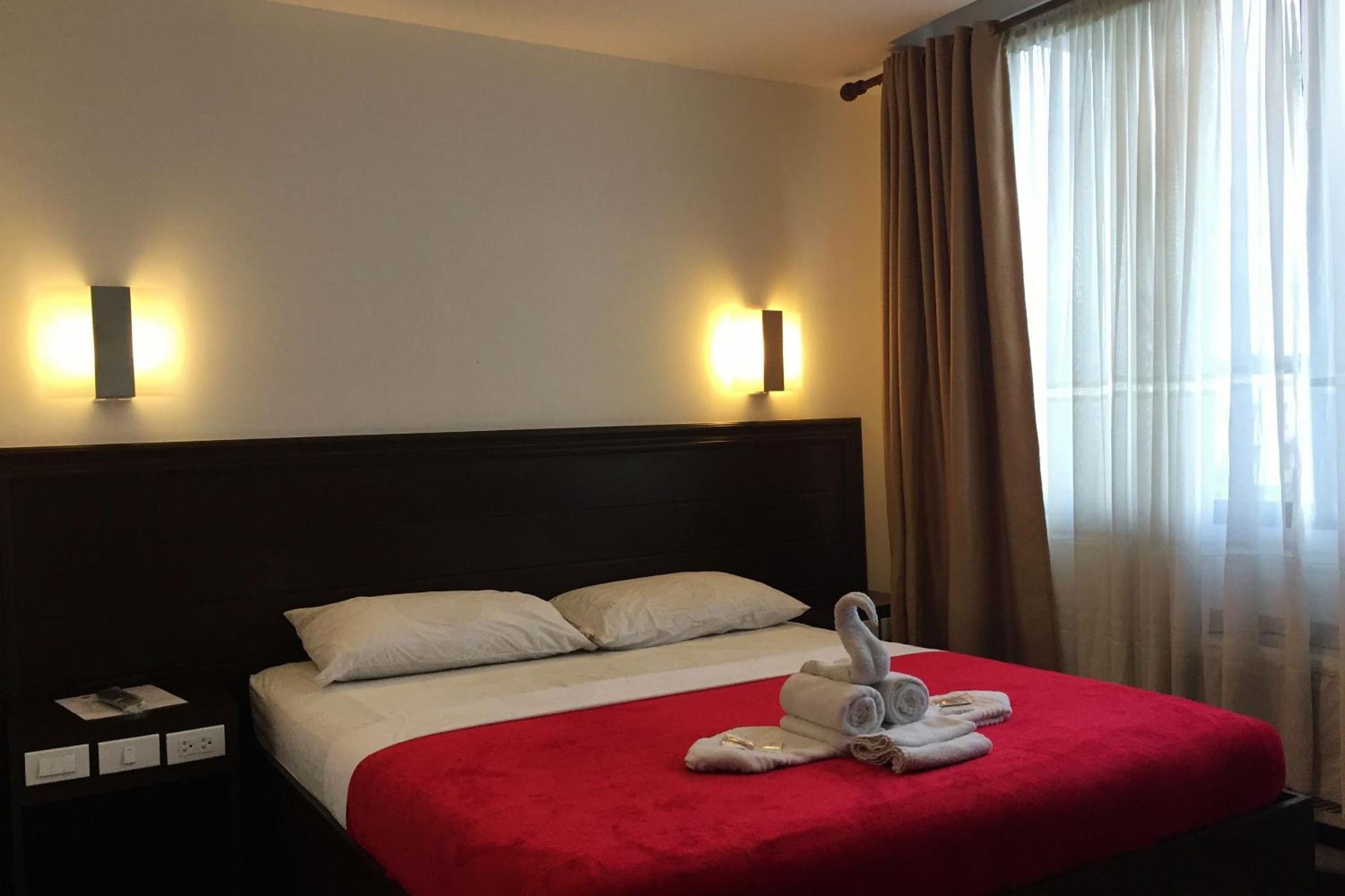 Pearli View Hotel Iloilo Powered By Cocotel Rum bild